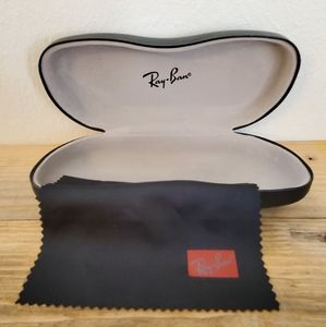 Ray Ban black unisex clam shell hard case